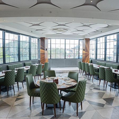 Hotel Seven Oaks نافي مومباي المظهر الخارجي الصورة