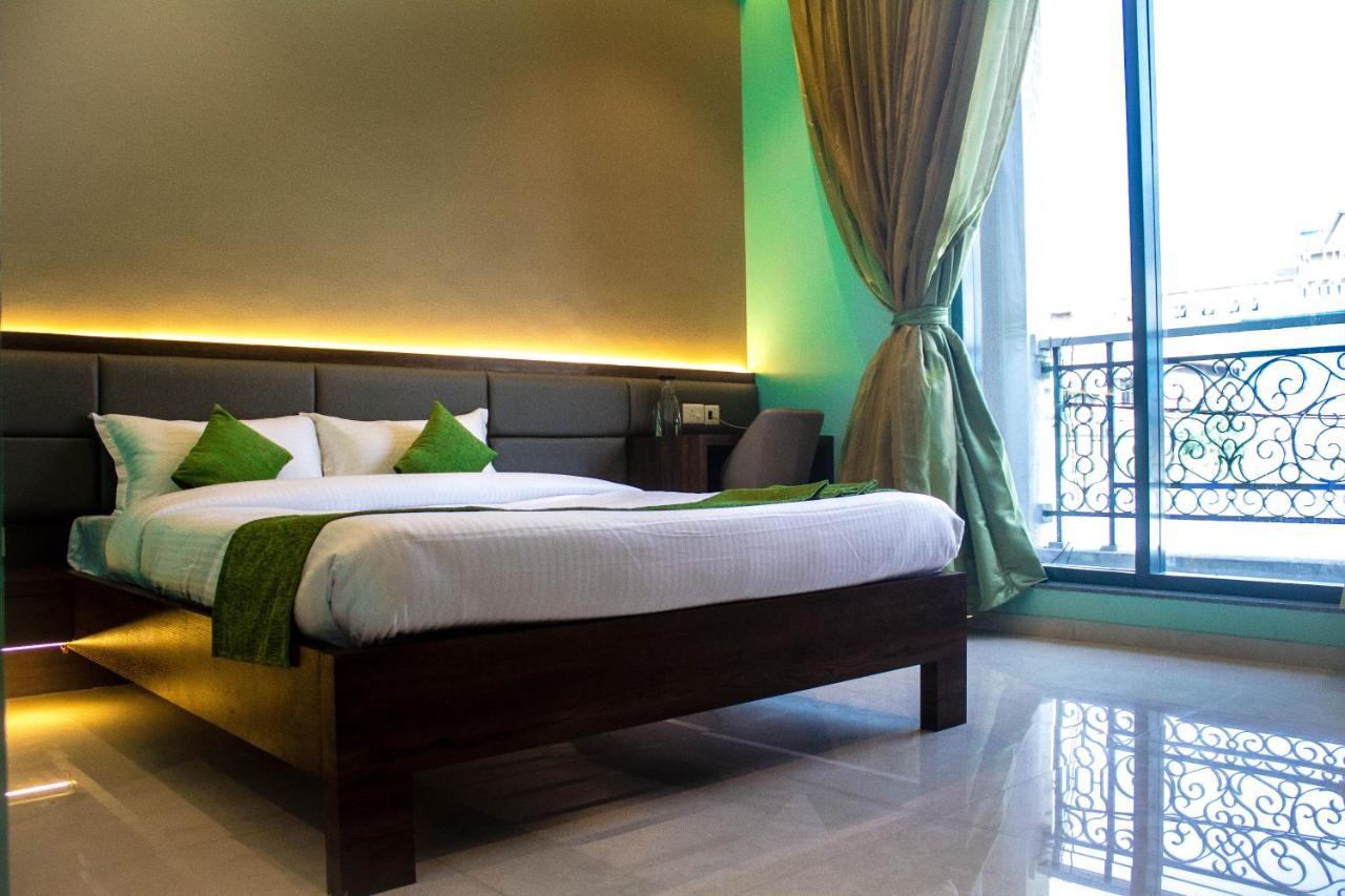 Hotel Seven Oaks نافي مومباي المظهر الخارجي الصورة